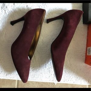 Anne Klein burgundy suede heels